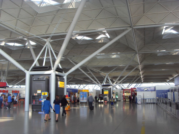 Stansted Airport Transfers in Uxbridge - MINICABS in Uxbridge